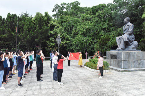 图片1 图片1