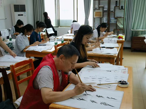 图片2 图片2