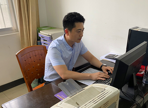 25 李俊 25 李俊