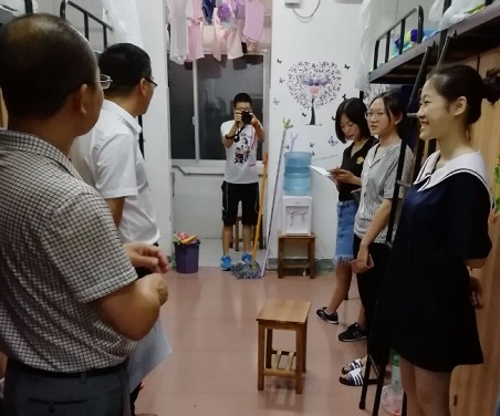 张利芝-院网.jpg