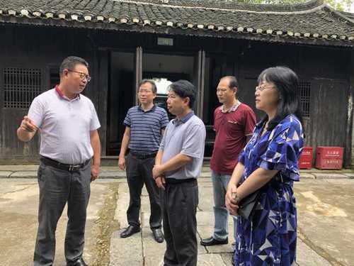 迎评 迎评